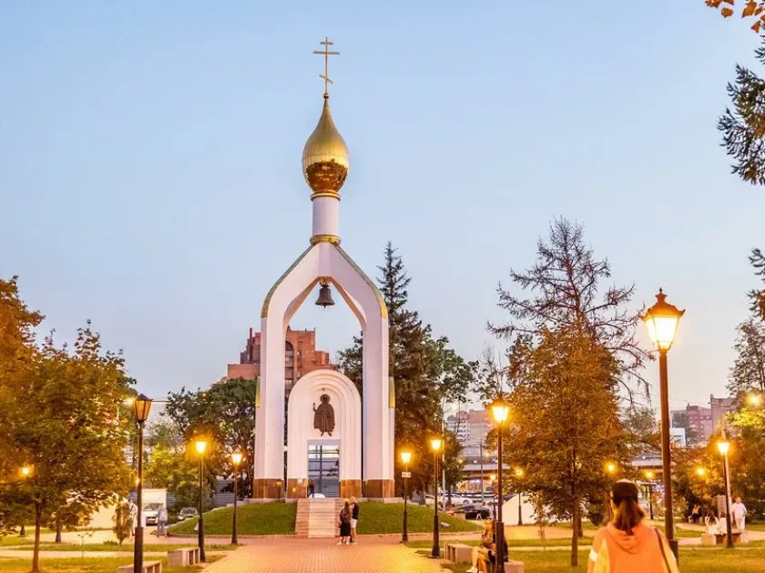 Балашиха — часовня Александра Невского в сквере